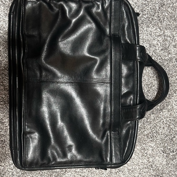 Classic leather Tumi briefcase - Picture 2 of 3